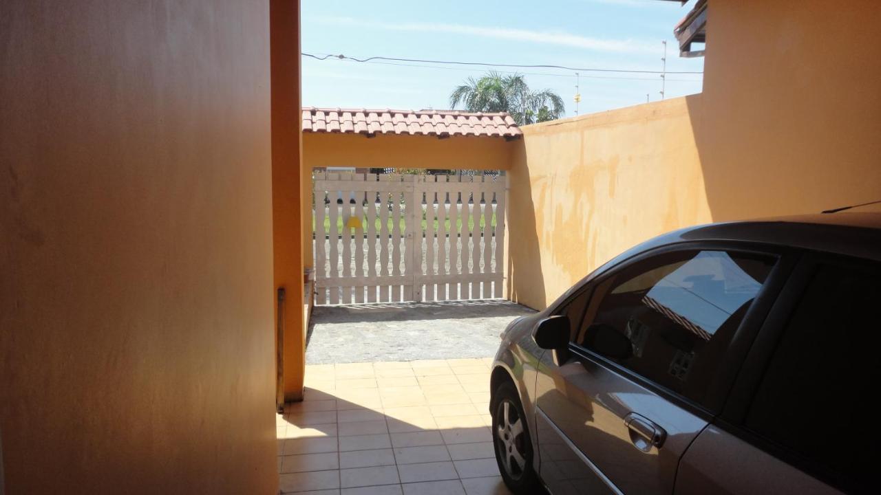 Casa 200m Da 3 Dorm. P/ 12 Pessoas