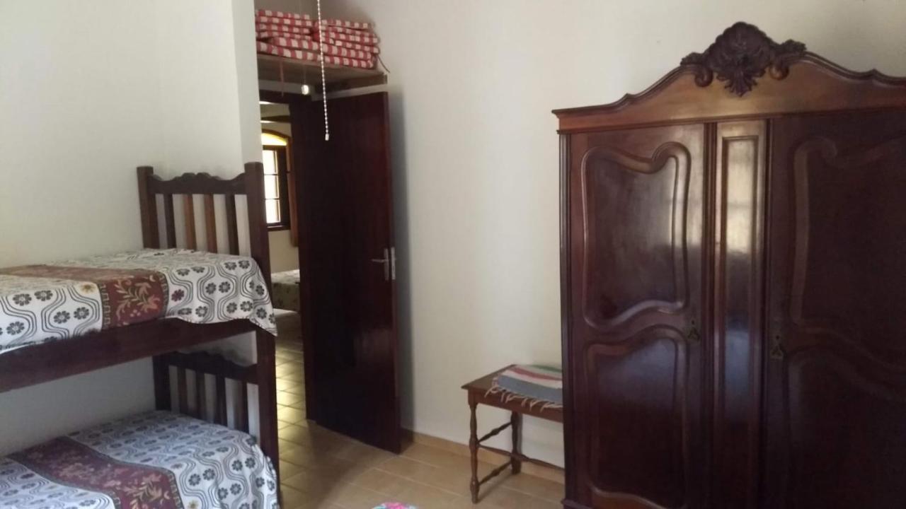 Casa 200m Da 3 Dorm. P/ 12 Pessoas Holiday home