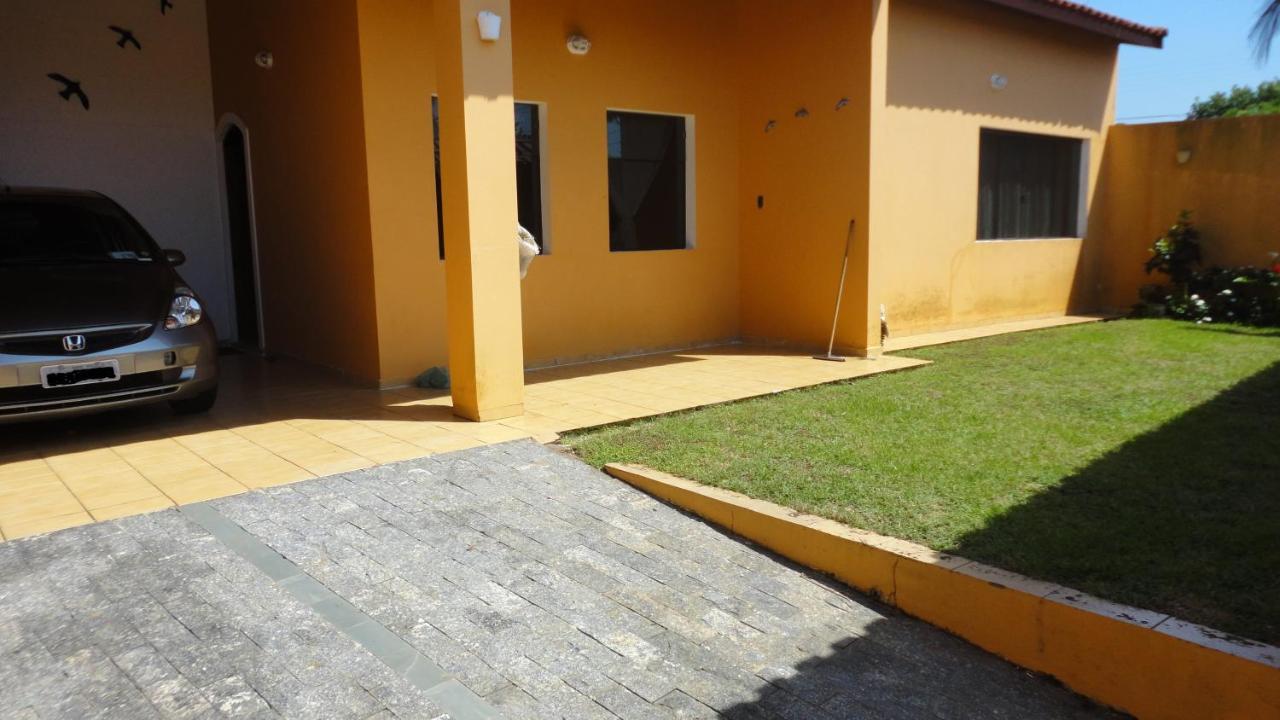 Casa 200m Da 3 Dorm. P/ 12 Pessoas *