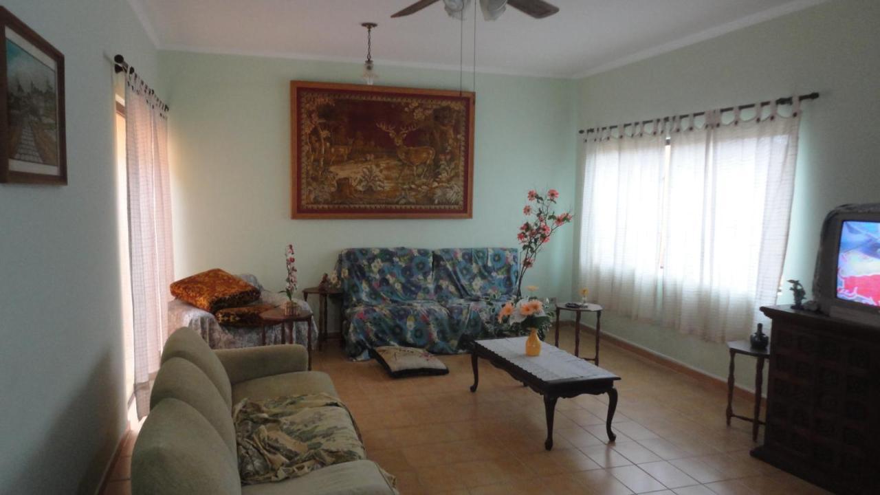 Casa 200m Da 3 Dorm. P/ 12 Pessoas Holiday home *
