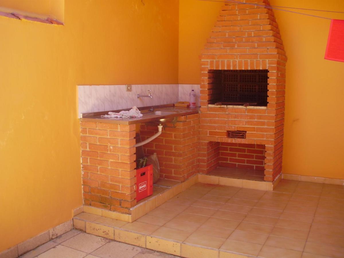 Casa 200m Da 3 Dorm. P/ 12 Pessoas