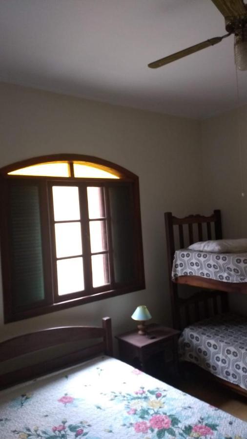 Casa 200m Da 3 Dorm. P/ 12 Pessoas Holiday home Peruibe