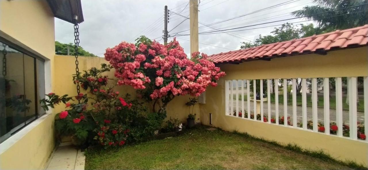 Casa 200m Da 3 Dorm. P/ 12 Pessoas Holiday home